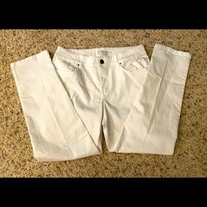 Chico’s Platinum style white jeans. Size 1 (8) petite ankle.